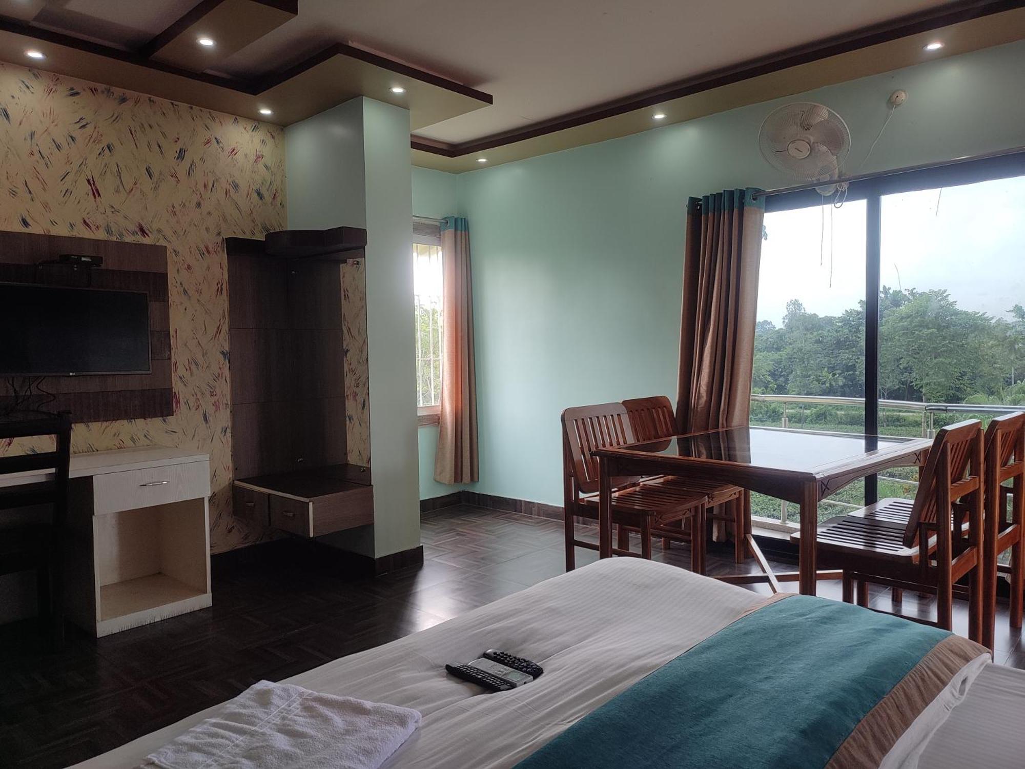 Maa Greenary View - A Holiday Resort Alipur Duar Exterior photo